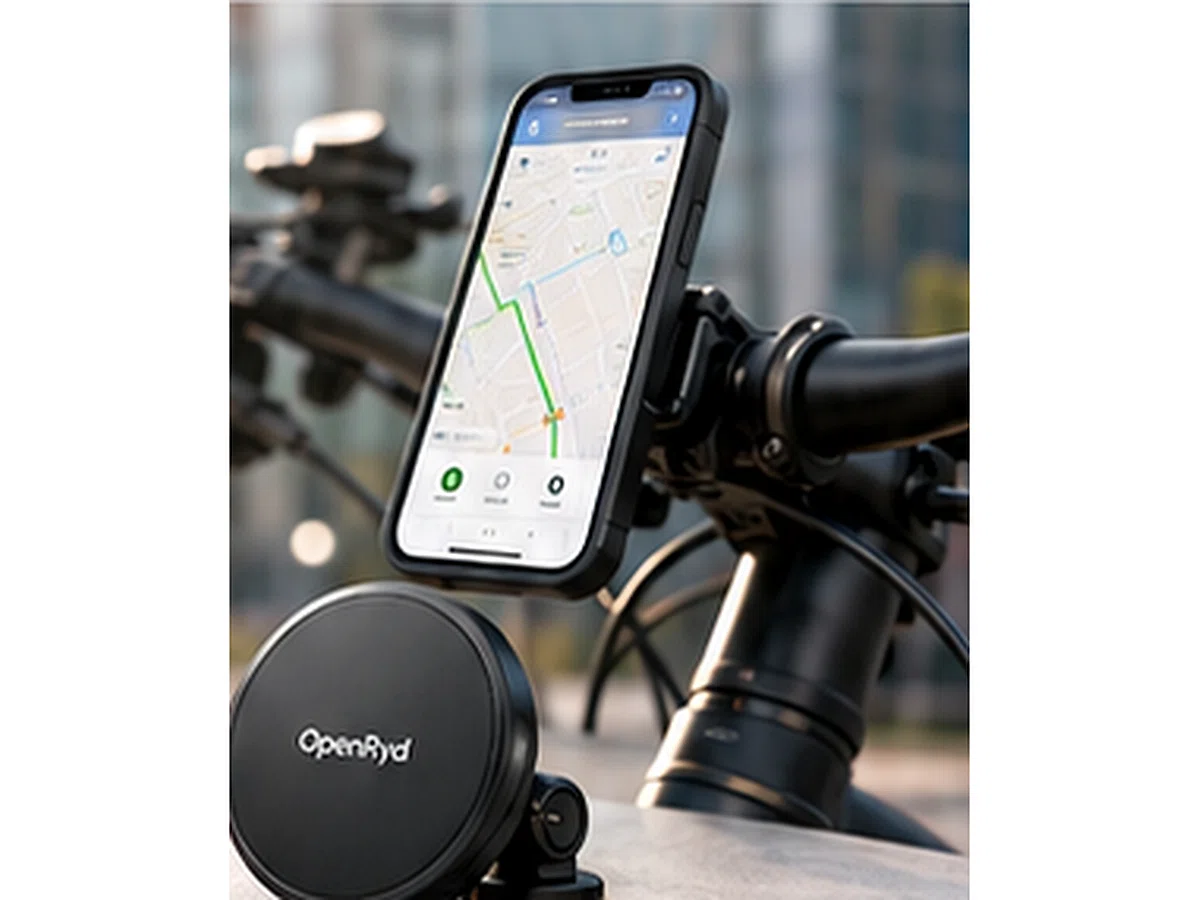 Phone mounts and cockpit accessories for e-bikes.